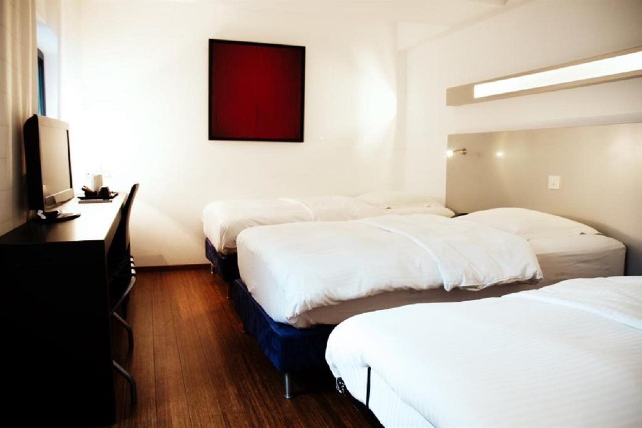 Aqua By Happyculture Hotel Saint-Gilles